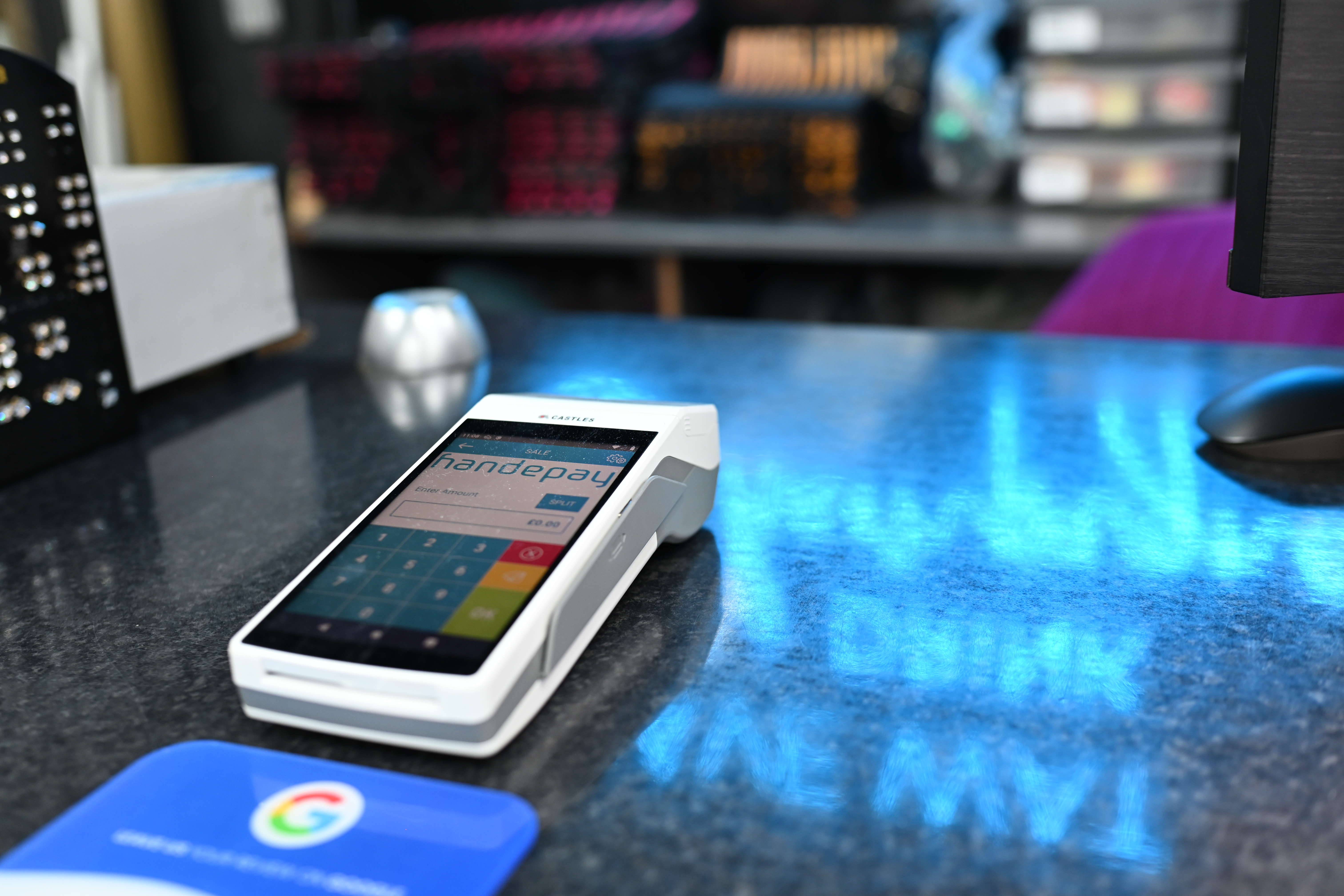 The ultimate guide to taking payments on the go (2026)